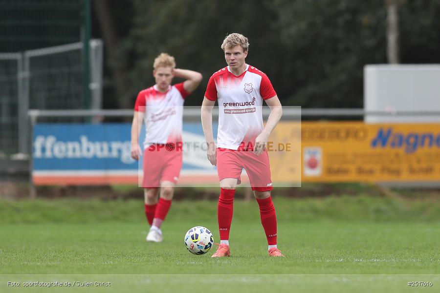 Sportgelände, Hösbach-Bahnhof, 19.10.2025, sport, action, Fussball, BFV, 14. Spieltag, Bezirksliga Unterfranken West, GIE, HOS, SpVgg Giebelstadt, SpVgg Hösbach-Bahnhof - Bild-ID: 2517616