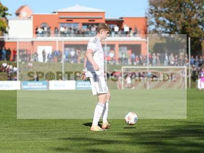 Fotos von TSV Aubstadt - FC Bayern München II auf sportfotografie.de