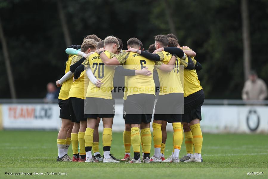 sport, action, Sportgelände, SpVgg Hösbach-Bahnhof, SpVgg Giebelstadt, Hösbach-Bahnhof, HOS, GIE, Fussball, Bezirksliga Unterfranken West, BFV, 19.10.2025, 14. Spieltag - Bild-ID: 2518245