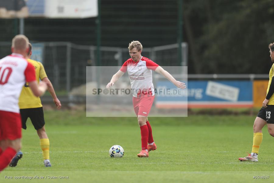 sport, action, Sportgelände, SpVgg Hösbach-Bahnhof, SpVgg Giebelstadt, Hösbach-Bahnhof, HOS, GIE, Fussball, Bezirksliga Unterfranken West, BFV, 19.10.2025, 14. Spieltag - Bild-ID: 2518267