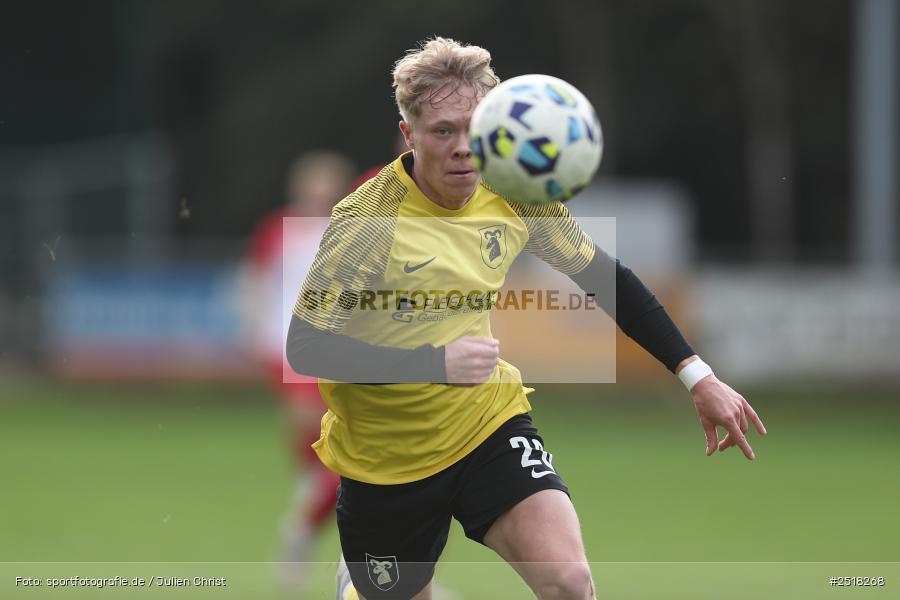 sport, action, Sportgelände, SpVgg Hösbach-Bahnhof, SpVgg Giebelstadt, Hösbach-Bahnhof, HOS, GIE, Fussball, Bezirksliga Unterfranken West, BFV, 19.10.2025, 14. Spieltag - Bild-ID: 2518268