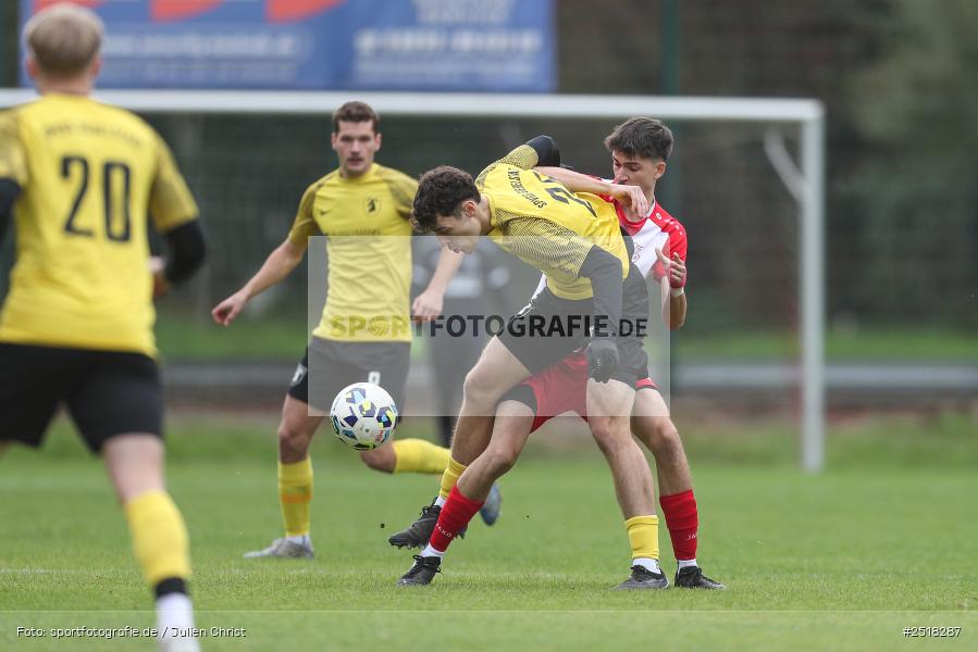 sport, action, Sportgelände, SpVgg Hösbach-Bahnhof, SpVgg Giebelstadt, Hösbach-Bahnhof, HOS, GIE, Fussball, Bezirksliga Unterfranken West, BFV, 19.10.2025, 14. Spieltag - Bild-ID: 2518287