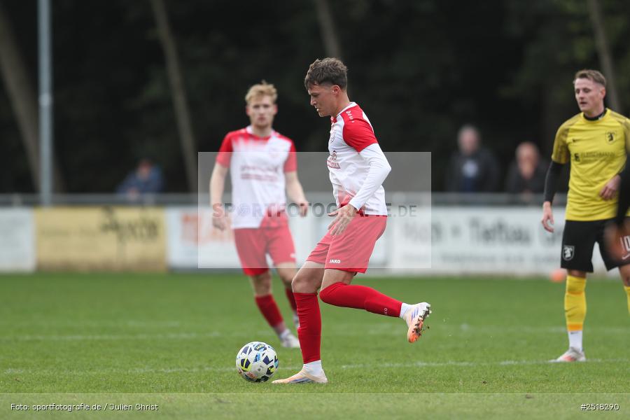 sport, action, Sportgelände, SpVgg Hösbach-Bahnhof, SpVgg Giebelstadt, Hösbach-Bahnhof, HOS, GIE, Fussball, Bezirksliga Unterfranken West, BFV, 19.10.2025, 14. Spieltag - Bild-ID: 2518290