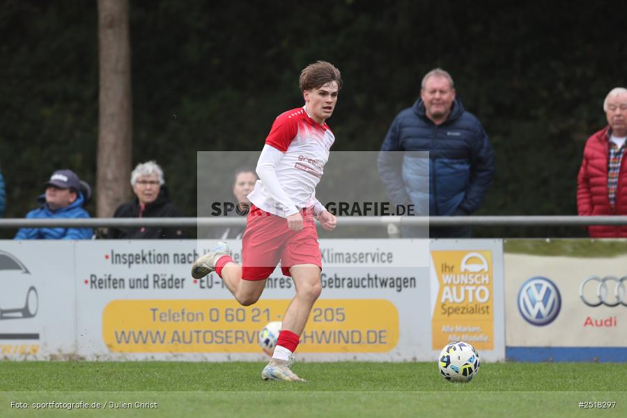 sport, action, Sportgelände, SpVgg Hösbach-Bahnhof, SpVgg Giebelstadt, Hösbach-Bahnhof, HOS, GIE, Fussball, Bezirksliga Unterfranken West, BFV, 19.10.2025, 14. Spieltag - Bild-ID: 2518297