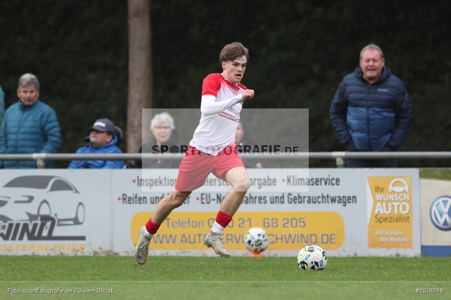 sport, action, Sportgelände, SpVgg Hösbach-Bahnhof, SpVgg Giebelstadt, Hösbach-Bahnhof, HOS, GIE, Fussball, Bezirksliga Unterfranken West, BFV, 19.10.2025, 14. Spieltag - Bild-ID: 2518298