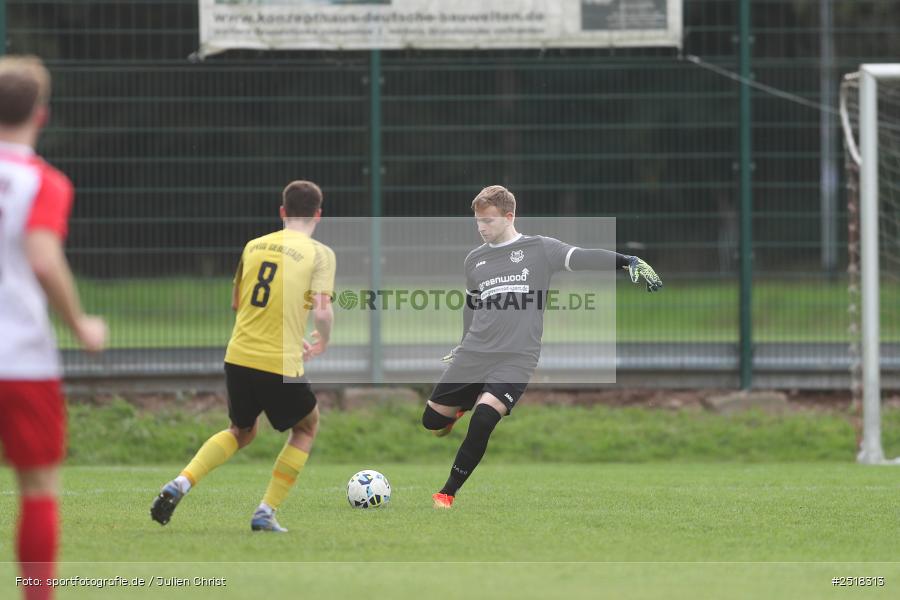 sport, action, Sportgelände, SpVgg Hösbach-Bahnhof, SpVgg Giebelstadt, Hösbach-Bahnhof, HOS, GIE, Fussball, Bezirksliga Unterfranken West, BFV, 19.10.2025, 14. Spieltag - Bild-ID: 2518313