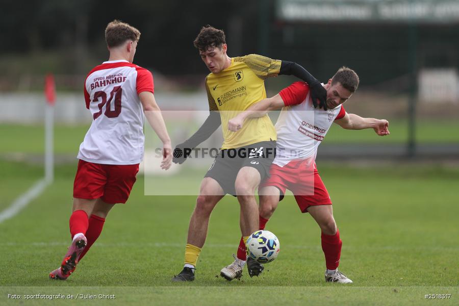 sport, action, Sportgelände, SpVgg Hösbach-Bahnhof, SpVgg Giebelstadt, Hösbach-Bahnhof, HOS, GIE, Fussball, Bezirksliga Unterfranken West, BFV, 19.10.2025, 14. Spieltag - Bild-ID: 2518317