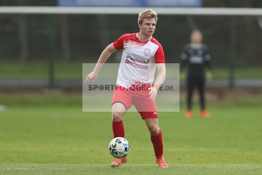 sport, action, Sportgelände, SpVgg Hösbach-Bahnhof, SpVgg Giebelstadt, Hösbach-Bahnhof, HOS, GIE, Fussball, Bezirksliga Unterfranken West, BFV, 19.10.2025, 14. Spieltag - Bild-ID: 2518321
