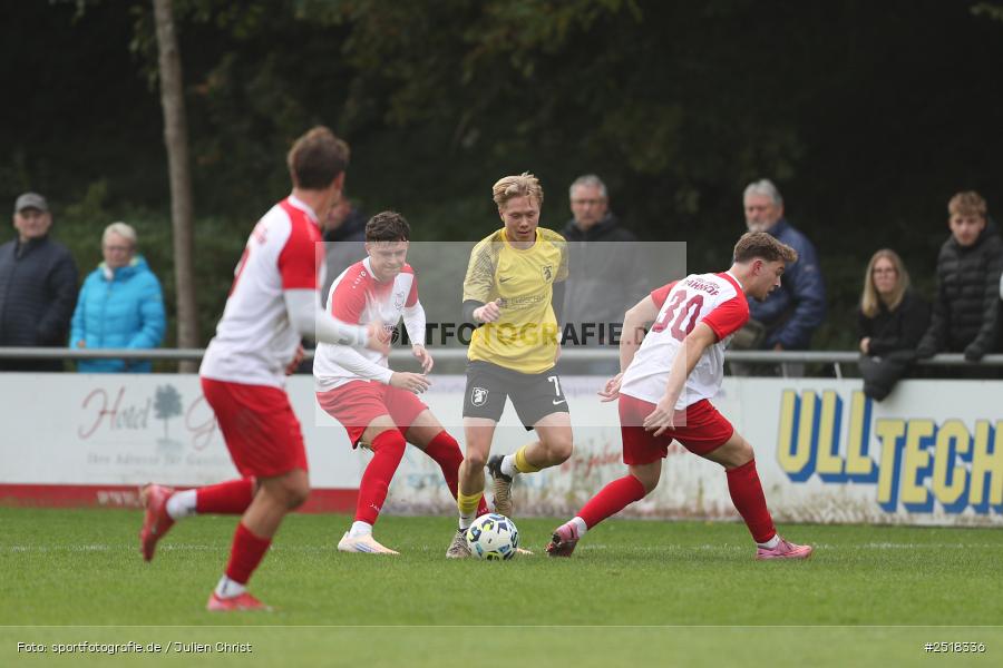 sport, action, Sportgelände, SpVgg Hösbach-Bahnhof, SpVgg Giebelstadt, Hösbach-Bahnhof, HOS, GIE, Fussball, Bezirksliga Unterfranken West, BFV, 19.10.2025, 14. Spieltag - Bild-ID: 2518336
