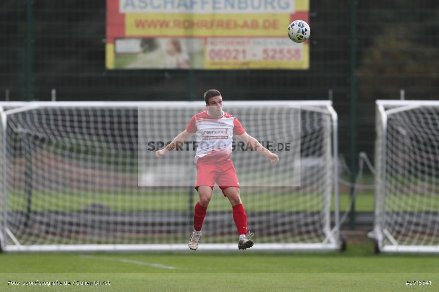 sport, action, Sportgelände, SpVgg Hösbach-Bahnhof, SpVgg Giebelstadt, Hösbach-Bahnhof, HOS, GIE, Fussball, Bezirksliga Unterfranken West, BFV, 19.10.2025, 14. Spieltag - Bild-ID: 2518341