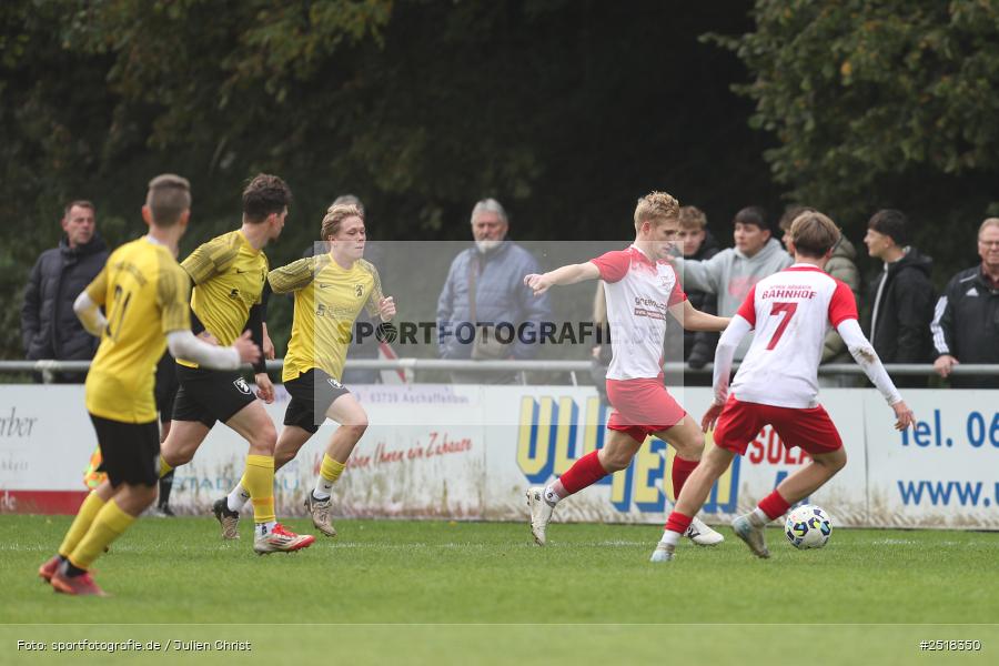 sport, action, Sportgelände, SpVgg Hösbach-Bahnhof, SpVgg Giebelstadt, Hösbach-Bahnhof, HOS, GIE, Fussball, Bezirksliga Unterfranken West, BFV, 19.10.2025, 14. Spieltag - Bild-ID: 2518350