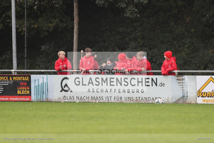 sport, action, Sportgelände, SpVgg Hösbach-Bahnhof, SpVgg Giebelstadt, Hösbach-Bahnhof, HOS, GIE, Fussball, Bezirksliga Unterfranken West, BFV, 19.10.2025, 14. Spieltag - Bild-ID: 2518359
