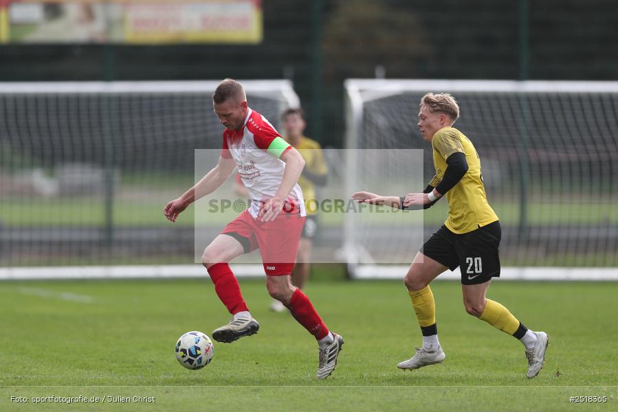sport, action, Sportgelände, SpVgg Hösbach-Bahnhof, SpVgg Giebelstadt, Hösbach-Bahnhof, HOS, GIE, Fussball, Bezirksliga Unterfranken West, BFV, 19.10.2025, 14. Spieltag - Bild-ID: 2518365
