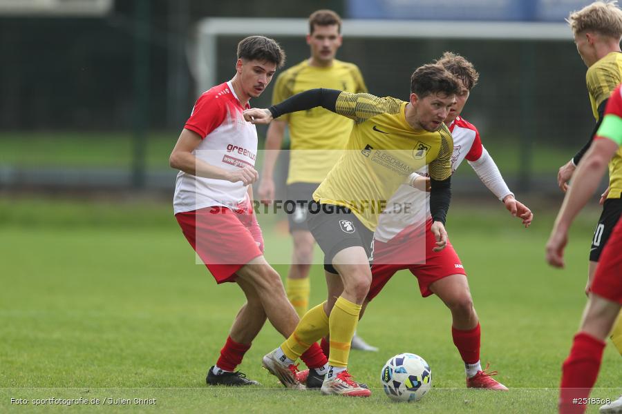 sport, action, Sportgelände, SpVgg Hösbach-Bahnhof, SpVgg Giebelstadt, Hösbach-Bahnhof, HOS, GIE, Fussball, Bezirksliga Unterfranken West, BFV, 19.10.2025, 14. Spieltag - Bild-ID: 2518368