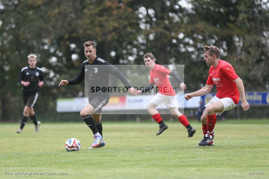 sport, action, Sportgelände, Kreisklasse Würzburg Gr. 3, Fussball, Bischbrunn, BFV, 19.10.2025, 14. Spieltag, (SG 1) Stetten/Binsfeld/Müdesheim, (SG 1) Bischbrunn/Oberndorf - Bild-ID: 2518375
