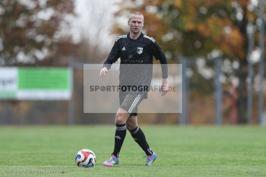 sport, action, Sportgelände, Kreisklasse Würzburg Gr. 3, Fussball, Bischbrunn, BFV, 19.10.2025, 14. Spieltag, (SG 1) Stetten/Binsfeld/Müdesheim, (SG 1) Bischbrunn/Oberndorf - Bild-ID: 2518429