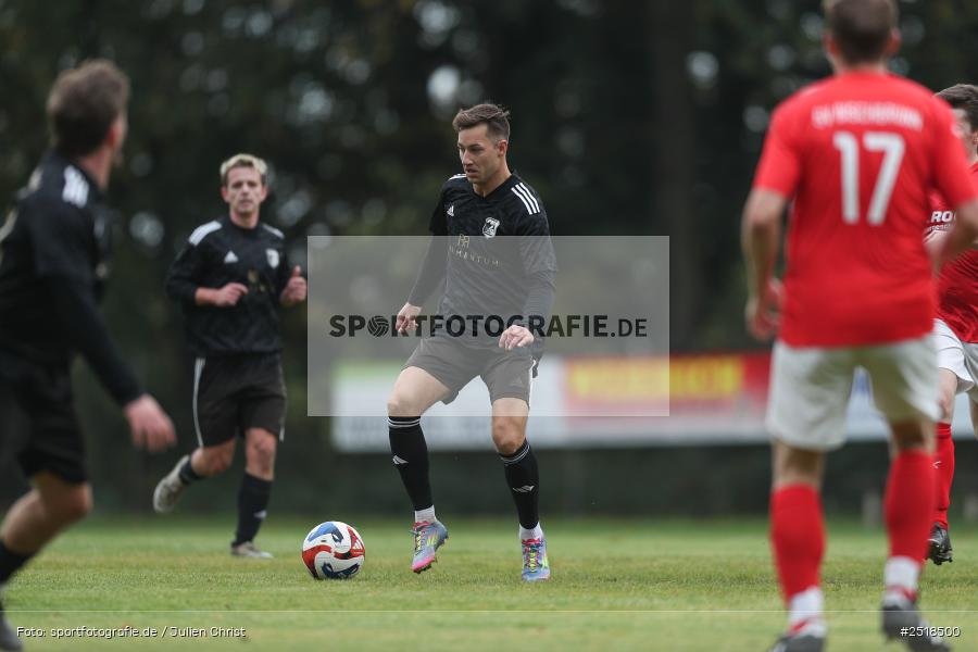 sport, action, Sportgelände, Kreisklasse Würzburg Gr. 3, Fussball, Bischbrunn, BFV, 19.10.2025, 14. Spieltag, (SG 1) Stetten/Binsfeld/Müdesheim, (SG 1) Bischbrunn/Oberndorf - Bild-ID: 2518500