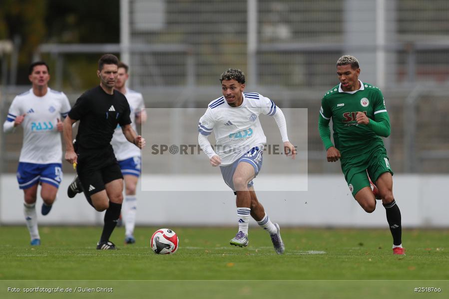 Stadion am Schönbusch, Aschaffenburg, 25.10.2025, sport, action, Fussball, BFV, 15. Spieltag, VFB, SVA, VfB Eichstätt, SV Viktoria Aschaffenburg - Bild-ID: 2518766