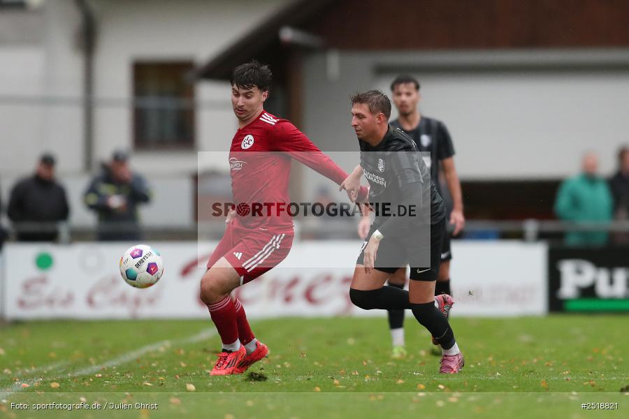 Fundamentum Sportpark, Karlburg, 25.10.2025, sport, action, Fussball, BFV, 17. Spieltag, Landesliga Nordwest, LIF, KAR, 1. FC Lichtenfels, TSV Karlburg - Bild-ID: 2518821