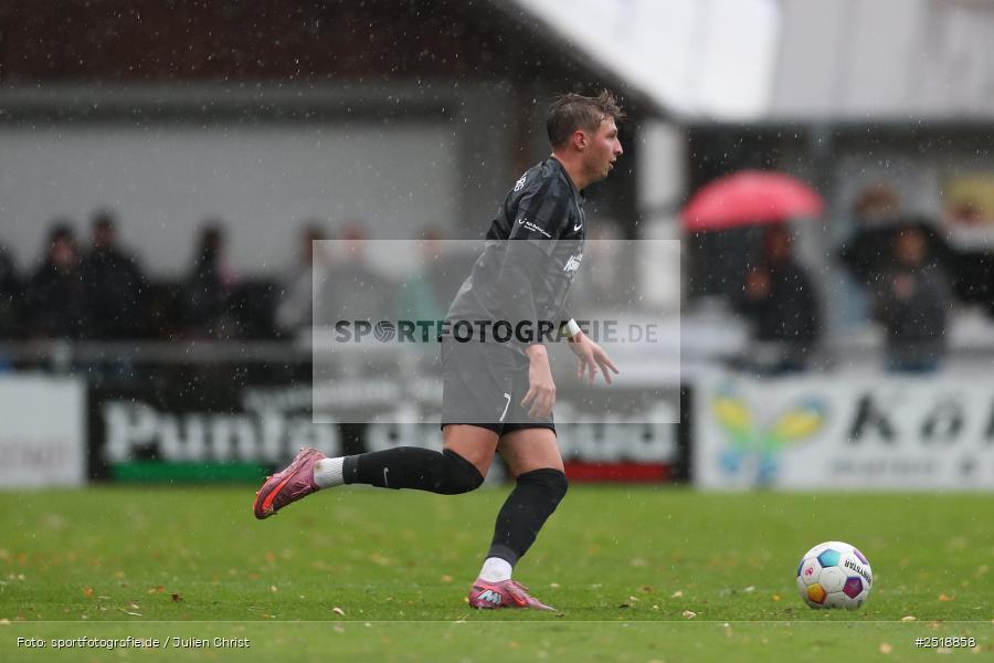 sport, action, TSV Karlburg, Landesliga Nordwest, LIF, Karlburg, KAR, Fussball, Fundamentum Sportpark, BFV, 25.10.2025, 17. Spieltag, 1. FC Lichtenfels - Bild-ID: 2518858