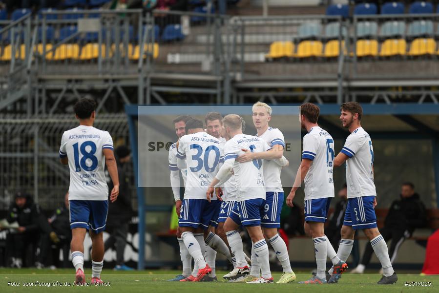 sport, action, VfB Eichstätt, VFB, Stadion am Schönbusch, SVA, SV Viktoria Aschaffenburg, Fussball, BFV, Aschaffenburg, 25.10.2025, 15. Spieltag - Bild-ID: 2519025
