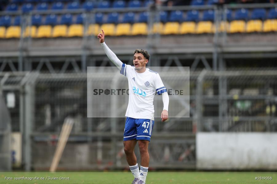 sport, action, VfB Eichstätt, VFB, Stadion am Schönbusch, SVA, SV Viktoria Aschaffenburg, Fussball, BFV, Aschaffenburg, 25.10.2025, 15. Spieltag - Bild-ID: 2519058