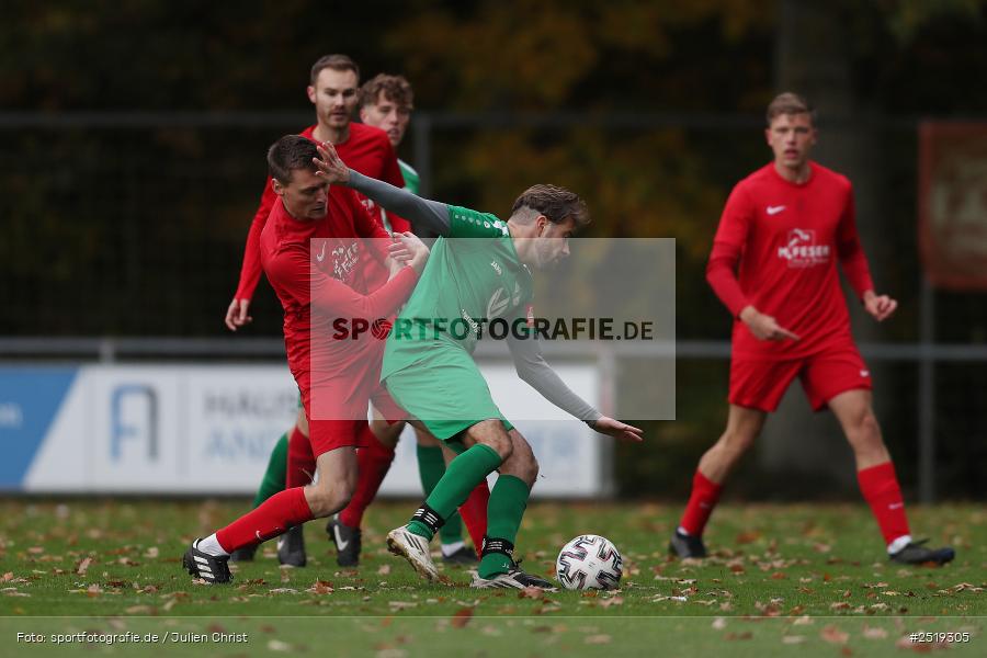 Sportgelände, Gemünden-Seifriedsburg, 26.10.2025, sport, action, Fussball, BFV, 15. Spieltag, Kreisliga Würzburg Gr. 2, FVT, FVGS, FV Thüngersheim, FV Gemünden/Seifriedsburg - Bild-ID: 2519305