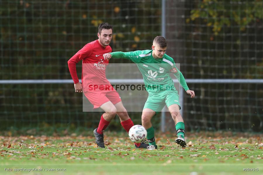Sportgelände, Gemünden-Seifriedsburg, 26.10.2025, sport, action, Fussball, BFV, 15. Spieltag, Kreisliga Würzburg Gr. 2, FVT, FVGS, FV Thüngersheim, FV Gemünden/Seifriedsburg - Bild-ID: 2519315