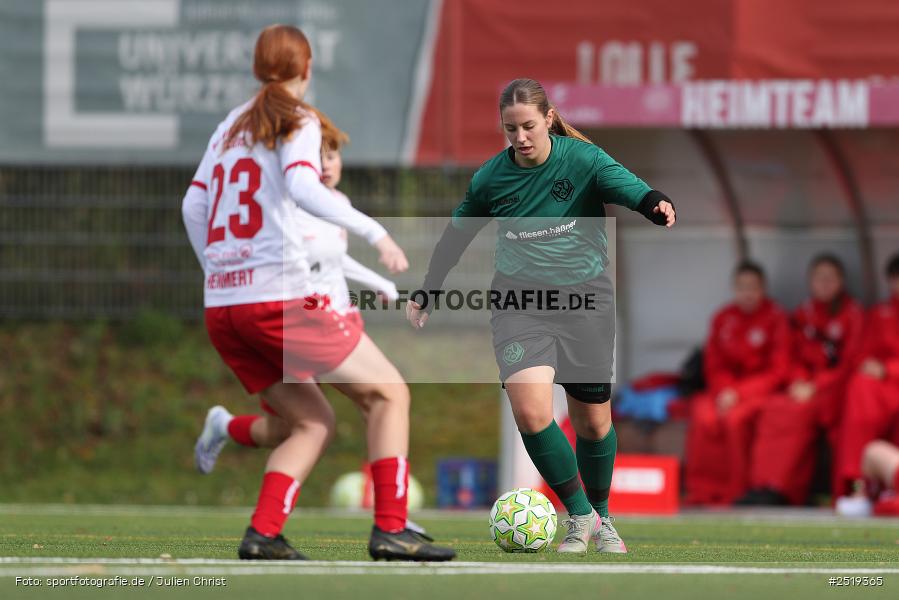 Sportpark Heuchelhof, Würzburg, 26.10.2025, sport, action, Fussball, BFV, 15. Spieltag, Bezirksoberliga Frauen, SV Veitshöchheim, FC Würzburger Kickers II - Bild-ID: 2519365