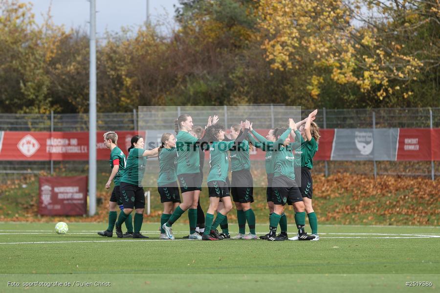 sport, action, Würzburg, Sportpark Heuchelhof, SV Veitshöchheim, Fussball, FC Würzburger Kickers II, Bezirksoberliga Frauen, BFV, 26.10.2025, 15. Spieltag - Bild-ID: 2519386