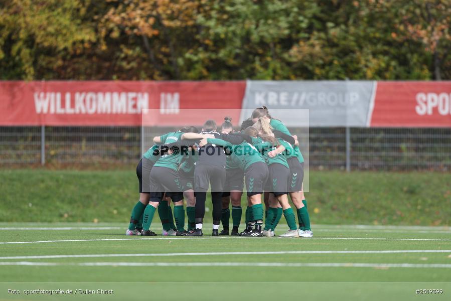 sport, action, Würzburg, Sportpark Heuchelhof, SV Veitshöchheim, Fussball, FC Würzburger Kickers II, Bezirksoberliga Frauen, BFV, 26.10.2025, 15. Spieltag - Bild-ID: 2519399