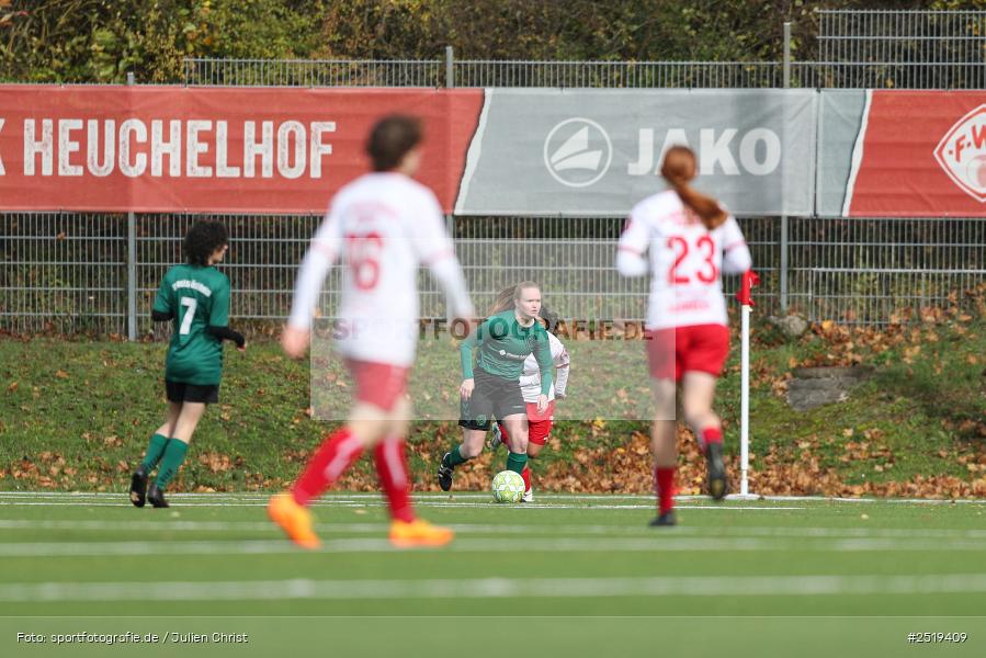 sport, action, Würzburg, Sportpark Heuchelhof, SV Veitshöchheim, Fussball, FC Würzburger Kickers II, Bezirksoberliga Frauen, BFV, 26.10.2025, 15. Spieltag - Bild-ID: 2519409