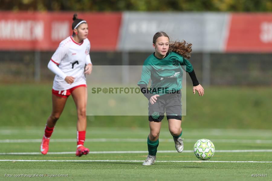 sport, action, Würzburg, Sportpark Heuchelhof, SV Veitshöchheim, Fussball, FC Würzburger Kickers II, Bezirksoberliga Frauen, BFV, 26.10.2025, 15. Spieltag - Bild-ID: 2519421