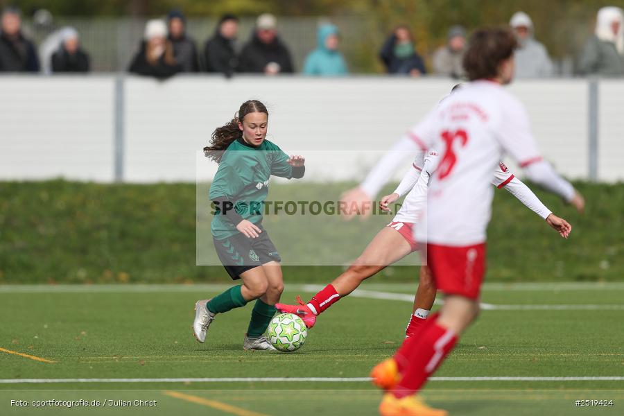 sport, action, Würzburg, Sportpark Heuchelhof, SV Veitshöchheim, Fussball, FC Würzburger Kickers II, Bezirksoberliga Frauen, BFV, 26.10.2025, 15. Spieltag - Bild-ID: 2519424