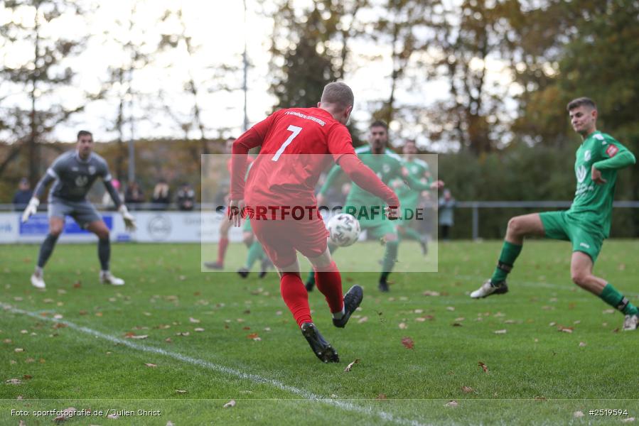 sport, action, Sportgelände, Kreisliga Würzburg Gr. 2, Gemünden-Seifriedsburg, Fussball, FVT, FVGS, FV Thüngersheim, FV Gemünden/Seifriedsburg, BFV, 26.10.2025, 15. Spieltag - Bild-ID: 2519594