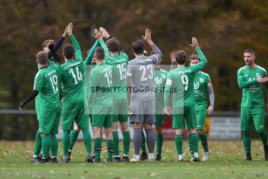 sport, action, Sportgelände, Kreisliga Würzburg Gr. 2, Gemünden-Seifriedsburg, Fussball, FVT, FVGS, FV Thüngersheim, FV Gemünden/Seifriedsburg, BFV, 26.10.2025, 15. Spieltag - Bild-ID: 2519602