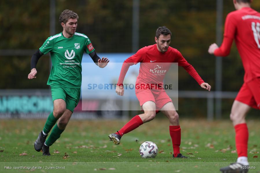 sport, action, Sportgelände, Kreisliga Würzburg Gr. 2, Gemünden-Seifriedsburg, Fussball, FVT, FVGS, FV Thüngersheim, FV Gemünden/Seifriedsburg, BFV, 26.10.2025, 15. Spieltag - Bild-ID: 2519616