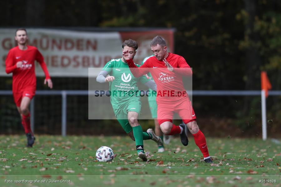 sport, action, Sportgelände, Kreisliga Würzburg Gr. 2, Gemünden-Seifriedsburg, Fussball, FVT, FVGS, FV Thüngersheim, FV Gemünden/Seifriedsburg, BFV, 26.10.2025, 15. Spieltag - Bild-ID: 2519628