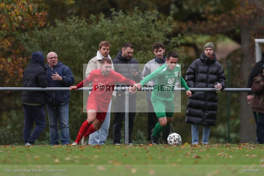 sport, action, Sportgelände, Kreisliga Würzburg Gr. 2, Gemünden-Seifriedsburg, Fussball, FVT, FVGS, FV Thüngersheim, FV Gemünden/Seifriedsburg, BFV, 26.10.2025, 15. Spieltag - Bild-ID: 2519649