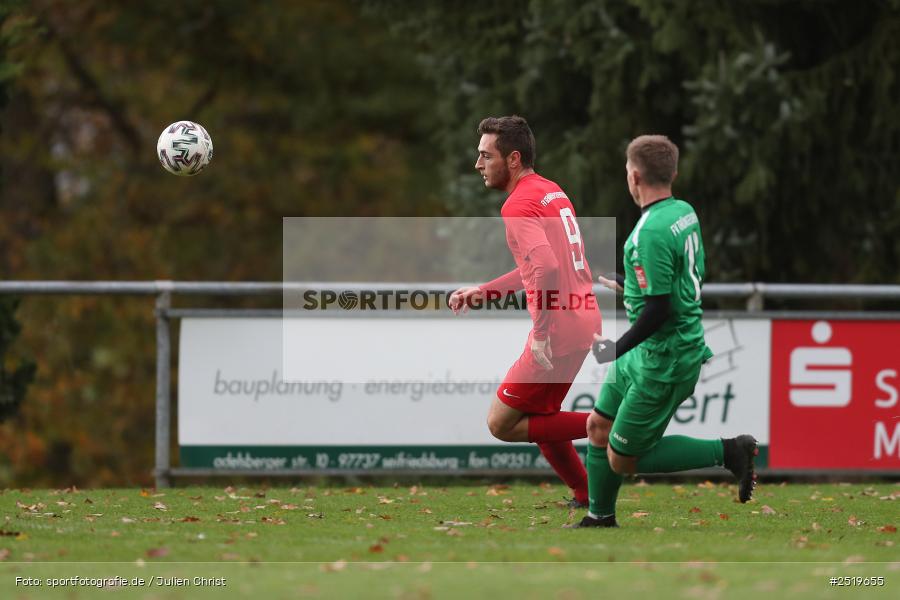 sport, action, Sportgelände, Kreisliga Würzburg Gr. 2, Gemünden-Seifriedsburg, Fussball, FVT, FVGS, FV Thüngersheim, FV Gemünden/Seifriedsburg, BFV, 26.10.2025, 15. Spieltag - Bild-ID: 2519655