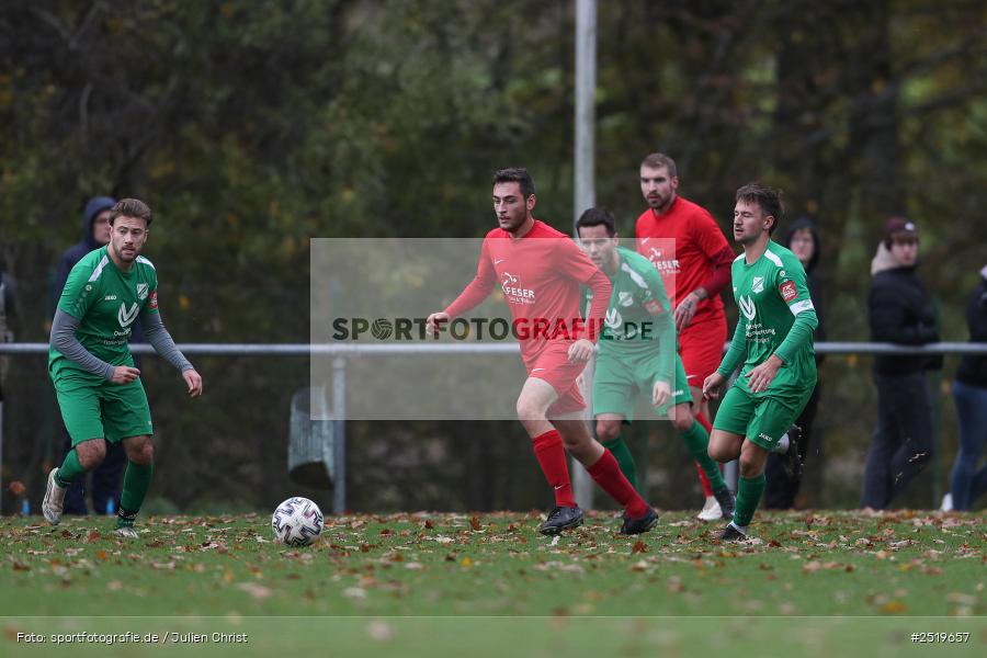 sport, action, Sportgelände, Kreisliga Würzburg Gr. 2, Gemünden-Seifriedsburg, Fussball, FVT, FVGS, FV Thüngersheim, FV Gemünden/Seifriedsburg, BFV, 26.10.2025, 15. Spieltag - Bild-ID: 2519657