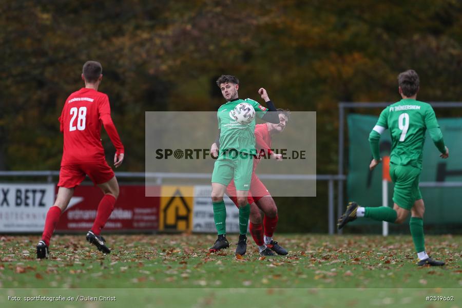 sport, action, Sportgelände, Kreisliga Würzburg Gr. 2, Gemünden-Seifriedsburg, Fussball, FVT, FVGS, FV Thüngersheim, FV Gemünden/Seifriedsburg, BFV, 26.10.2025, 15. Spieltag - Bild-ID: 2519662