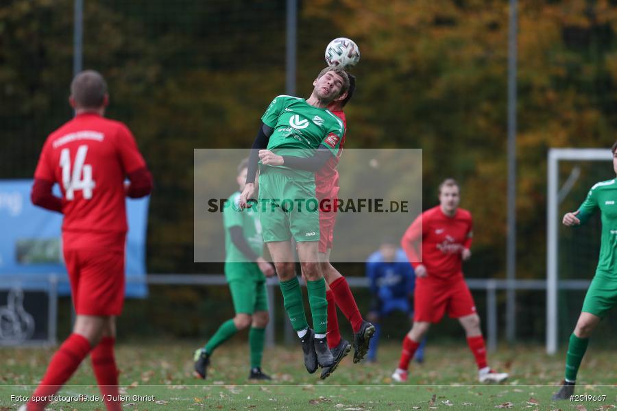 sport, action, Sportgelände, Kreisliga Würzburg Gr. 2, Gemünden-Seifriedsburg, Fussball, FVT, FVGS, FV Thüngersheim, FV Gemünden/Seifriedsburg, BFV, 26.10.2025, 15. Spieltag - Bild-ID: 2519667