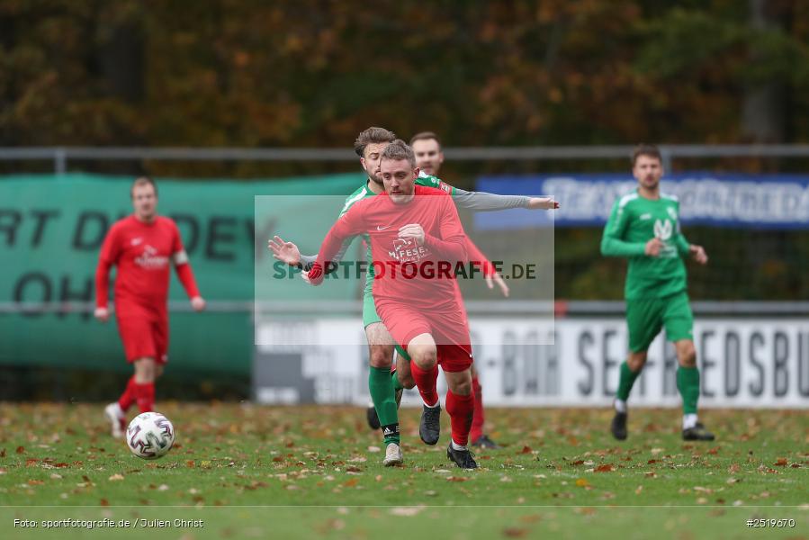 sport, action, Sportgelände, Kreisliga Würzburg Gr. 2, Gemünden-Seifriedsburg, Fussball, FVT, FVGS, FV Thüngersheim, FV Gemünden/Seifriedsburg, BFV, 26.10.2025, 15. Spieltag - Bild-ID: 2519670