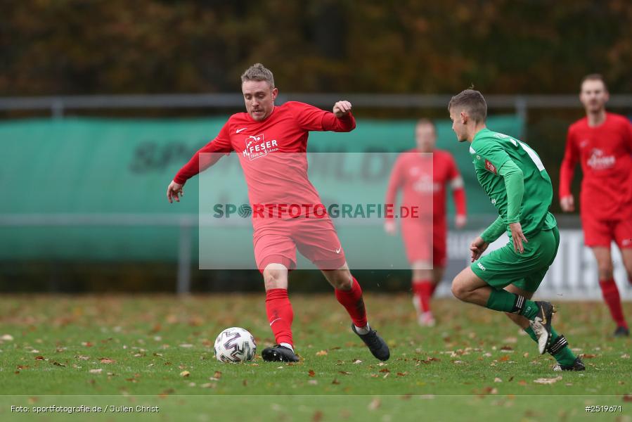 sport, action, Sportgelände, Kreisliga Würzburg Gr. 2, Gemünden-Seifriedsburg, Fussball, FVT, FVGS, FV Thüngersheim, FV Gemünden/Seifriedsburg, BFV, 26.10.2025, 15. Spieltag - Bild-ID: 2519671