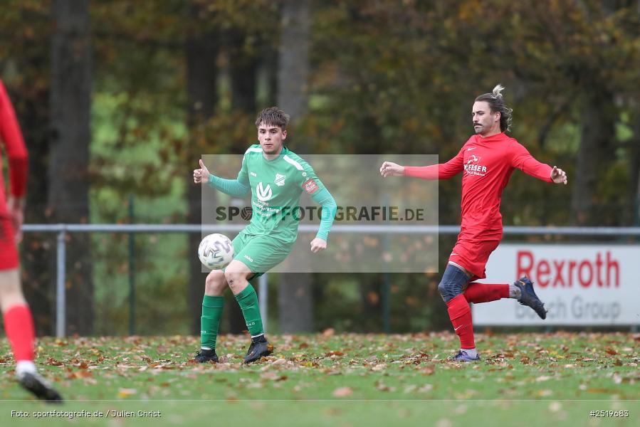 sport, action, Sportgelände, Kreisliga Würzburg Gr. 2, Gemünden-Seifriedsburg, Fussball, FVT, FVGS, FV Thüngersheim, FV Gemünden/Seifriedsburg, BFV, 26.10.2025, 15. Spieltag - Bild-ID: 2519683