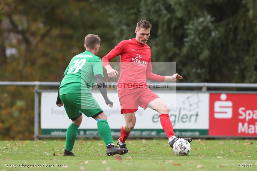 sport, action, Sportgelände, Kreisliga Würzburg Gr. 2, Gemünden-Seifriedsburg, Fussball, FVT, FVGS, FV Thüngersheim, FV Gemünden/Seifriedsburg, BFV, 26.10.2025, 15. Spieltag - Bild-ID: 2519697