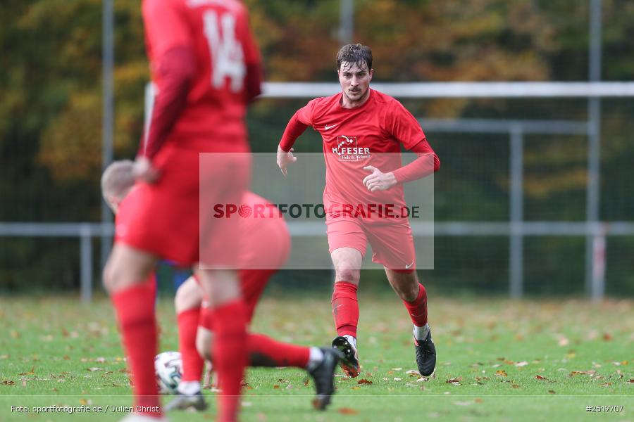 sport, action, Sportgelände, Kreisliga Würzburg Gr. 2, Gemünden-Seifriedsburg, Fussball, FVT, FVGS, FV Thüngersheim, FV Gemünden/Seifriedsburg, BFV, 26.10.2025, 15. Spieltag - Bild-ID: 2519707