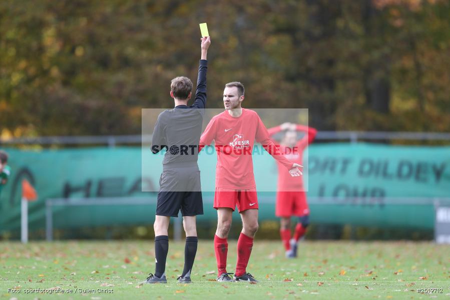 sport, action, Sportgelände, Kreisliga Würzburg Gr. 2, Gemünden-Seifriedsburg, Fussball, FVT, FVGS, FV Thüngersheim, FV Gemünden/Seifriedsburg, BFV, 26.10.2025, 15. Spieltag - Bild-ID: 2519712