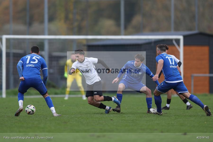sport, action, TSV Unterpleichfeld, TSV Lohr, Sportgelände, Lohr am Main, Fussball, Bezirksliga Unterfranken West, BFV, 26.10.2025, 15. Spieltag - Bild-ID: 2519745